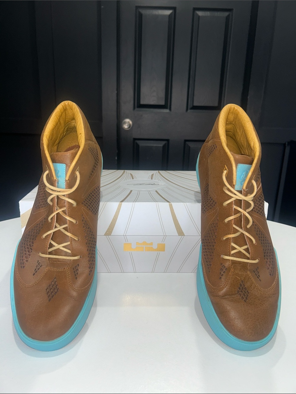 Nike LeBron X NSW “Hazelnut” Men’s Size 12.5 - Picture 3 of 9